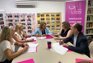Camarero promueve la inclusión laboral y social de mujeres con discapacidad