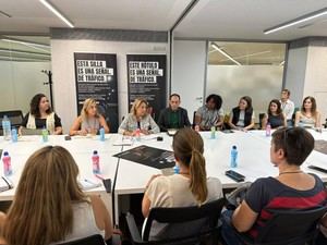 La Generalitat lanza campaña 'Señales de tráfico' contra la trata de mujeres y niñas