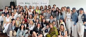 Camarero resalta el impacto del liderazgo femenino en la economía y el empleo