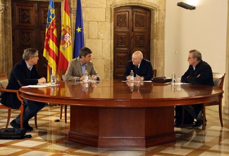 Mazón anuncia la entrega de 3.000 euros a más de 13.300 autónomos afectados por inundaciones