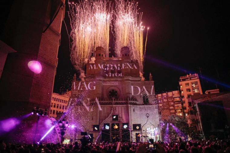 Castellón concluye sus fiestas récord con el 'Magdalena Vitol'