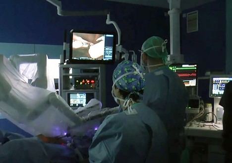Mejoran la cirugía robótica con inteligencia artificial en el proyecto SIRA