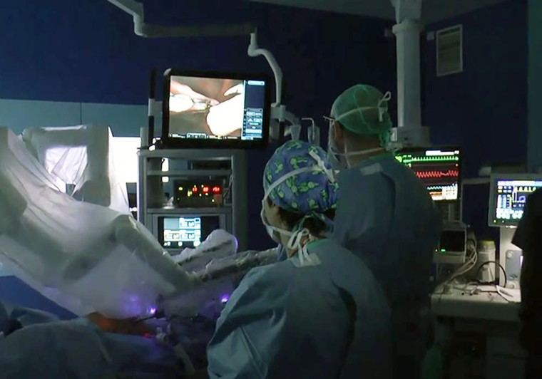 Mejoran la cirugía robótica con inteligencia artificial en el proyecto SIRA