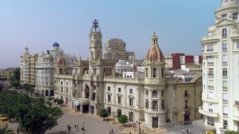 Más de 1.000 apartamentos turísticos ilegales clausurados en València en 18 meses