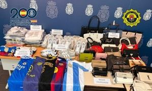 Desmantelan red de distribución de ropa falsificada en Alicante