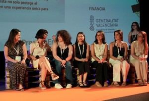 Estudiantes de la UJI ganan premio por un embalaje sostenible para joyería