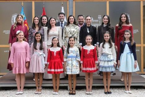 El alcalde de Alicante da la bienvenida a las Belleas del Foc y Damas 2026