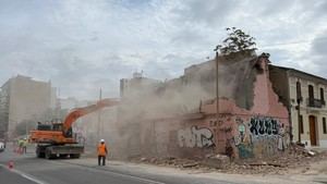 El Ayuntamiento inicia la demolición de viviendas para mejorar la seguridad en la calle Sant Vicent Màrtir
