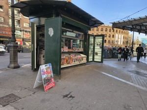 El Ayuntamiento de Valencia licita quioscos de prensa cerrados tras más de una década