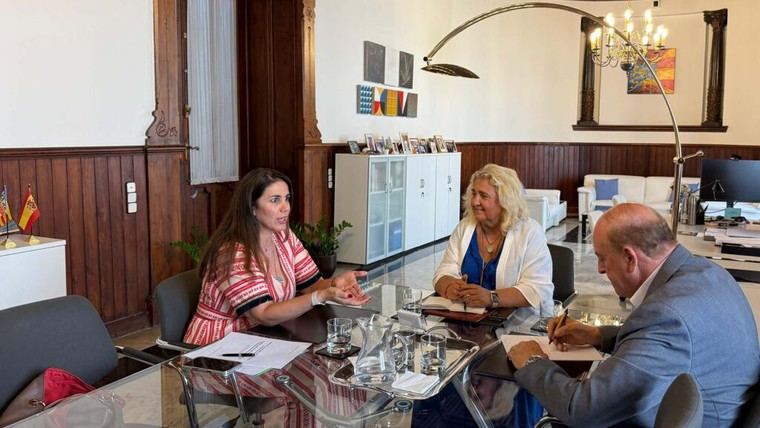 València apoya la conexión con Iberoamérica en encuentro con delegada de la Hispanidad