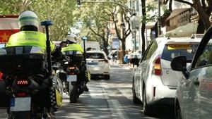 Campaña de control del carril bus-taxi en Valencia durante julio