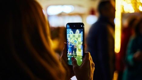 València refuerza la educación preventiva contra adicciones tecnológicas y al juego para jóvenes