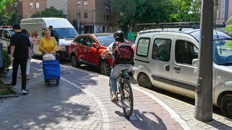 El carril bici de la avenida de la Plata se trasladará a la calzada para mejorar la seguridad peatonal