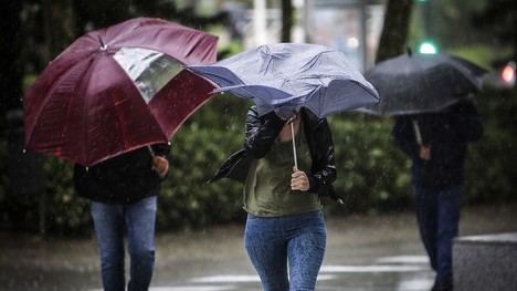 Clases suspendidas en El Saler y Pinedo por alerta roja de lluvias en Valencia