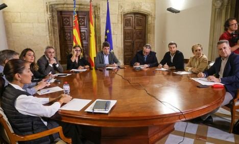 El conseller de Emergencias actualiza al president sobre las lluvias en Valencia