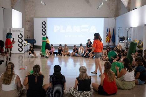 Más de 300 docentes reciben formación en prácticas artísticas en la Comunidad Valenciana