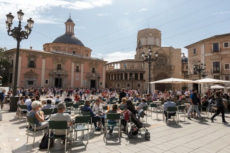 El gasto de turistas internacionales en la Comunitat Valenciana alcanza un récord histórico de 12.800 millones de euros