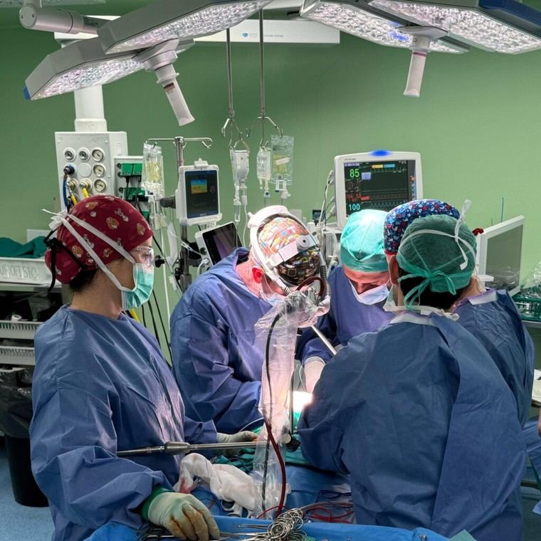 El Hospital Doctor Balmis implementa prótesis 3D personalizadas para cirugía torácica