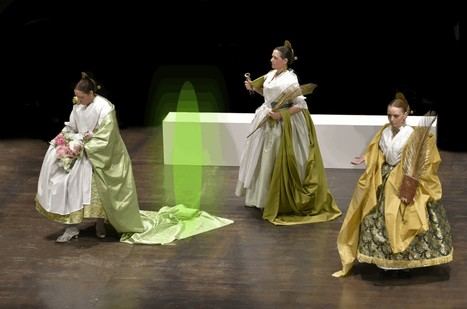 Celebración del 9 d'Octubre con danza tradicional en Castellón