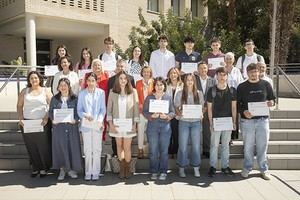 FOBESA y UJI entregan 22 becas a estudiantes de grado en la provincia