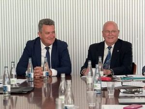 Acuerdo para modernizar el sector logístico en Valencia