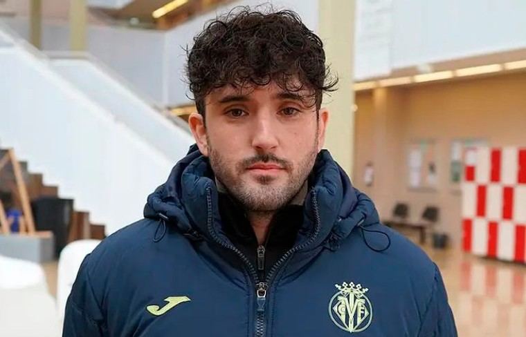 Karim Hamidi recibe el Premio Nacional de Fin de Carrera en CAFD