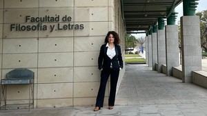 Maribel Peñalver Vicea, catedrática de la UA, recibe distinción francesa como Caballero de las Palmas Académicas