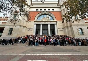 La Universitat de València rinde homenaje a las víctimas de la DANA con un minuto de silencio