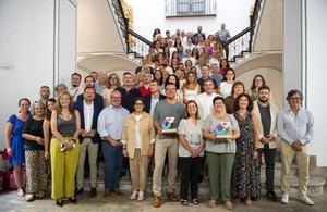 Diputación reconoce a pequeños comercios por promover el valenciano