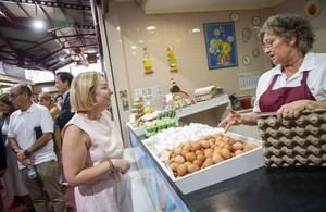 La Diputación vende 9.000 bonos en solo cinco horas para apoyar el comercio local afectado por la dana