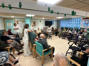 Centros de día: clave para la autonomía y conciliación familiar de mayores