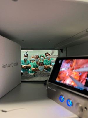 La Fe realiza el primer trasplante renal robótico de donante vivo en Valencia