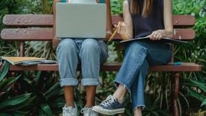 La Generalitat asigna 19,5 millones de euros en becas para estudios superiores 2025-2026