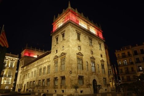 La Generalitat ilumina el Palau y el transporte público en apoyo a la selección española de fútbol