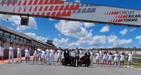 La Generalitat reafirma su respaldo a la pilota en el lanzamiento de los campeonatos 2026