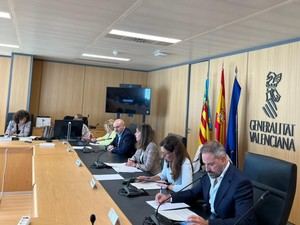 La Generalitat y sindicatos acuerdan un aumento del 0,5% en salarios públicos