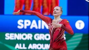 Patricia Pérez Fos lidera un clínic de gimnasia rítmica en Valencia para jóvenes deportistas
