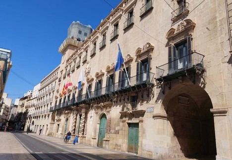 Alicante reduce el IBI y ahorra 1,1 millones a sus ciudadanos