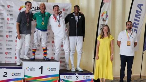 València acoge la entrega de premios de los XII Gay Games con medallas tradicionales