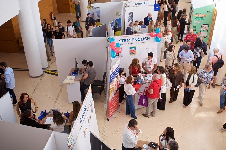 Éxito rotundo en la Maratón de Empleo de la Universidad de Alicante con más de 4.000 asistentes