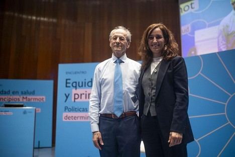 Mónica García aboga por la equidad social para mejorar la salud pública