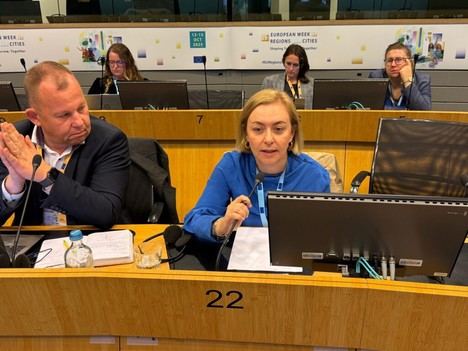 Enguix presenta en Bruselas la gestión hídrica tras la Dana en Valencia