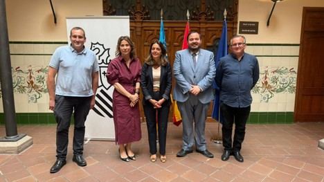 Nuria Martínez comienza encuentros con entidades vecinales en Castellón