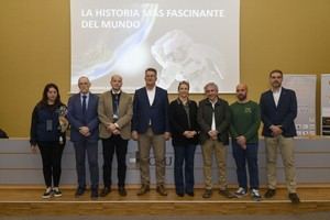 Odile Rodríguez de la Fuente llama a los jóvenes a cuidar el planeta en su conferencia