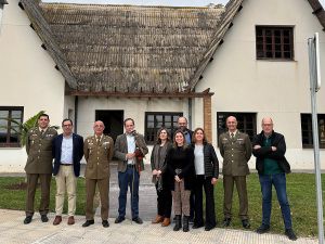 Visita del subdelegado de Defensa a la Escuela Politécnica de Orihuela