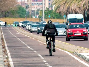 Nuevo radar para mejorar la seguridad de bicicletas y patinetes en València