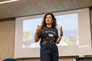 Expertos en publicidad abogan por eliminar la brecha de género en el sector durante un evento en la UJI