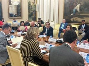Rovira solicita a la ministra de Educación apoyo financiero para reconstruir el sistema educativo tras la riada