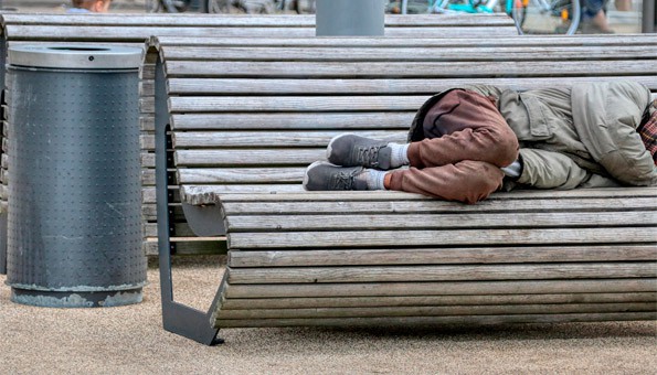 Innovador proyecto en Valencia busca mejorar el sueño de personas sin hogar