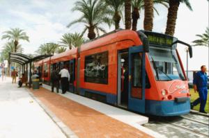 El tranvía de Alicante cumple 20 años